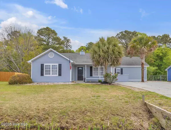 233 Zachary LN, Hubert, NC 28539