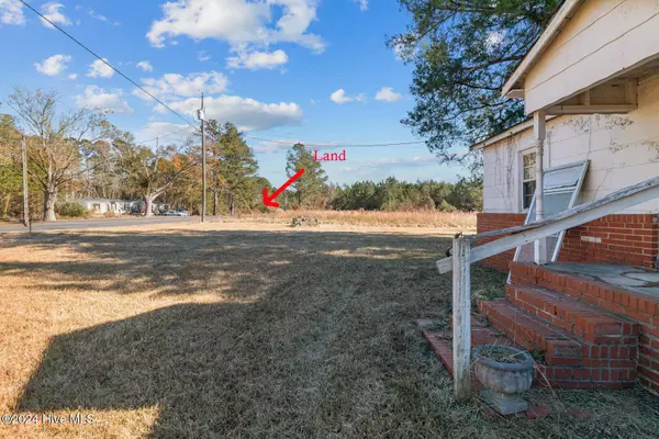 9626 Nc Highway 50, Maple Hill, NC 28454