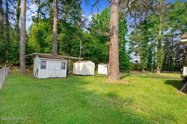 320 Dead End RD, Enfield, NC 27823