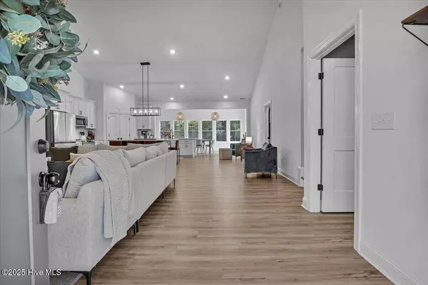 106 Roughleaf TRL, Hampstead, NC 28443