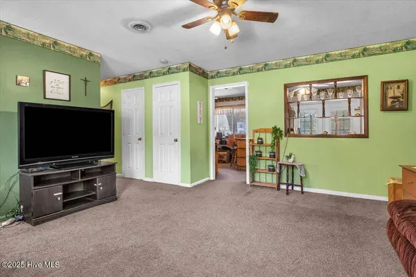 203 Devon CT, Jacksonville, NC 28546