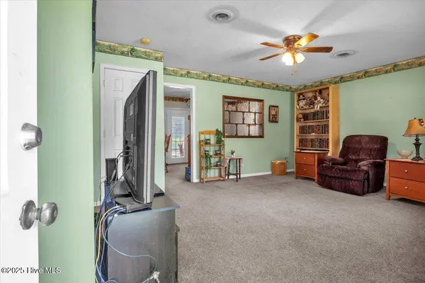 203 Devon CT, Jacksonville, NC 28546