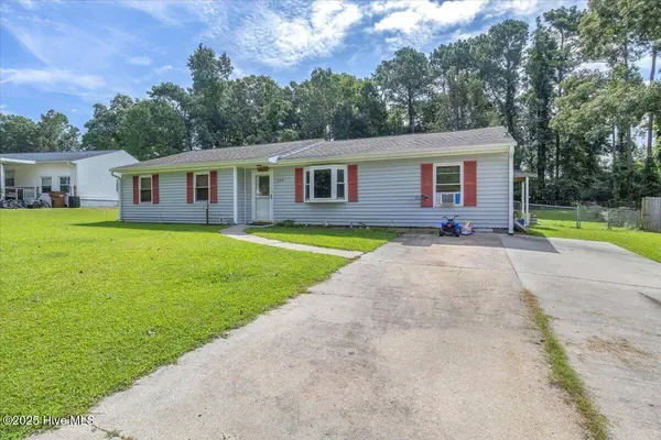 203 Devon CT, Jacksonville, NC 28546