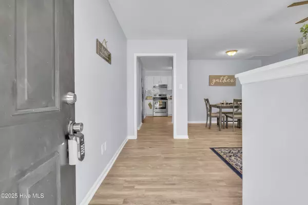 1033 Massey RD, Jacksonville, NC 28546