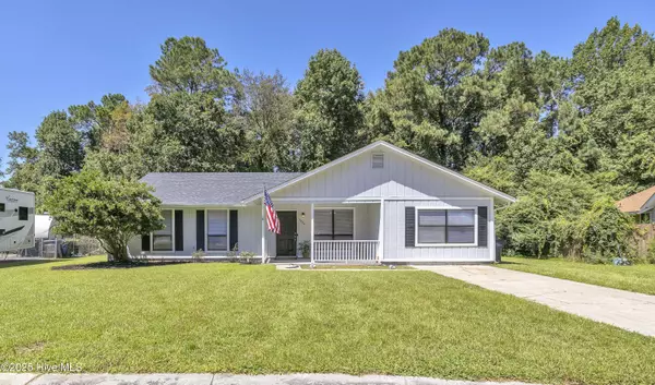 1033 Massey RD, Jacksonville, NC 28546