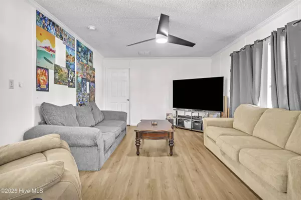 208 Shipmans PIKE, Jacksonville, NC 28546