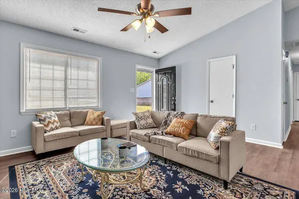 608 Calabash DR, Hubert, NC 28539