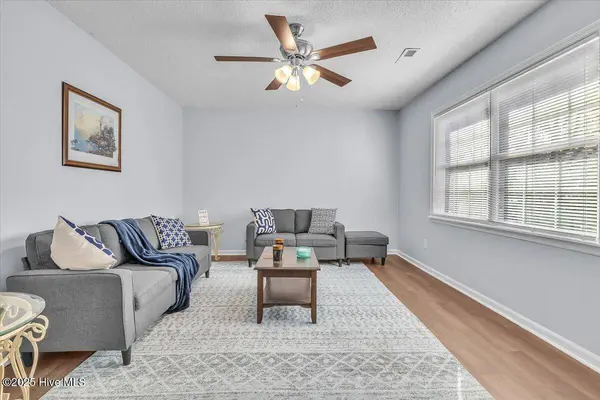 122 Carolina CIR, Jacksonville, NC 28546