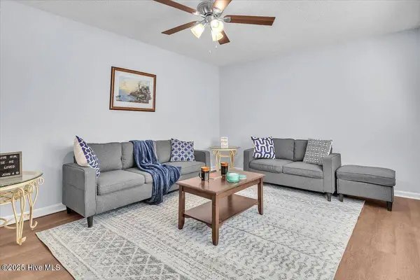 122 Carolina CIR, Jacksonville, NC 28546