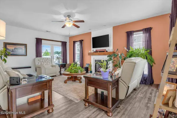 121 Buckhaven DR, Richlands, NC 28574