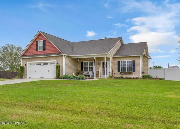 121 Buckhaven DR, Richlands, NC 28574