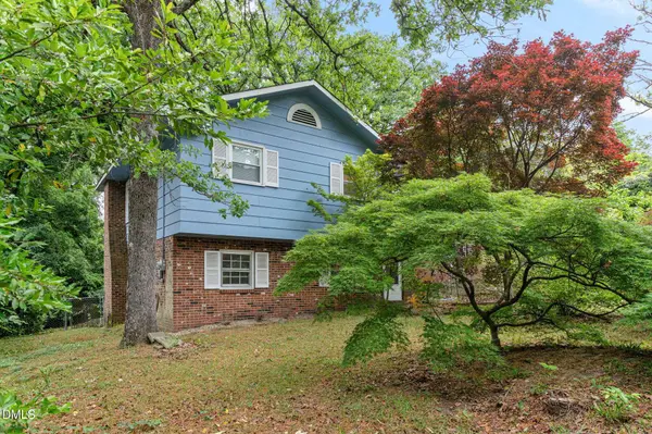 1421 Marlborough Road, Fayetteville, NC 28304