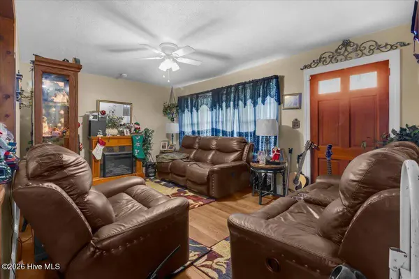 550 S 5th ST, Aurora, NC
