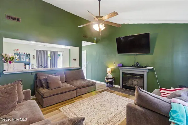 134 Parnell RD, Hubert, NC 28539