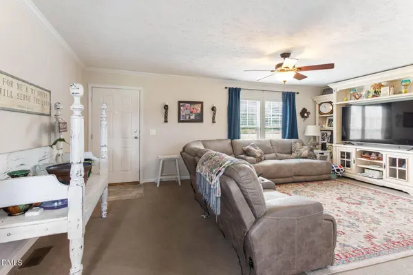 33 Chadburn Road, Lumberton, NC 28360
