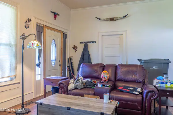 211 E Elm ST, Bladenboro, NC 28320