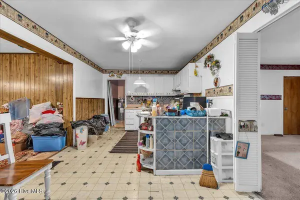 6117 Louise ST, Fayetteville, NC 28314