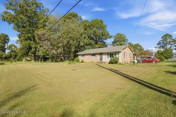 613 E Chelly ST, Warsaw, NC 28398