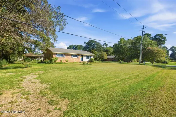 613 E Chelly ST, Warsaw, NC 28398