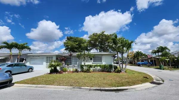 6905 NW 17th St, Margate, FL 33063