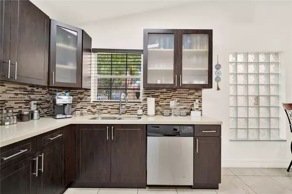 11037 SW 152nd Ct, Miami, FL 33196