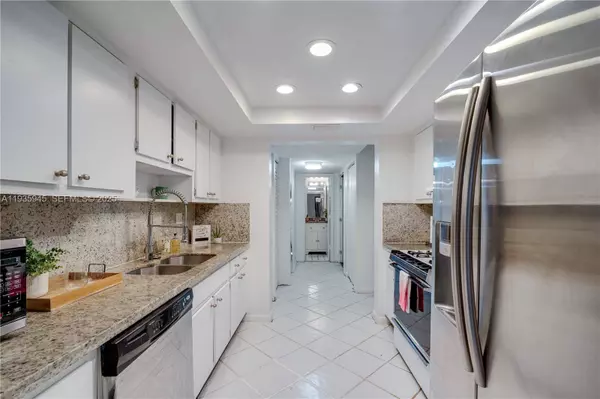 11483 SW 109th RD #2E, Miami, FL 33176