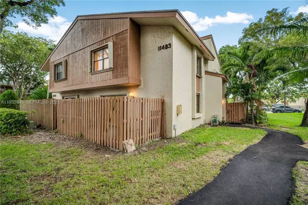 11483 SW 109th RD #2E, Miami, FL 33176