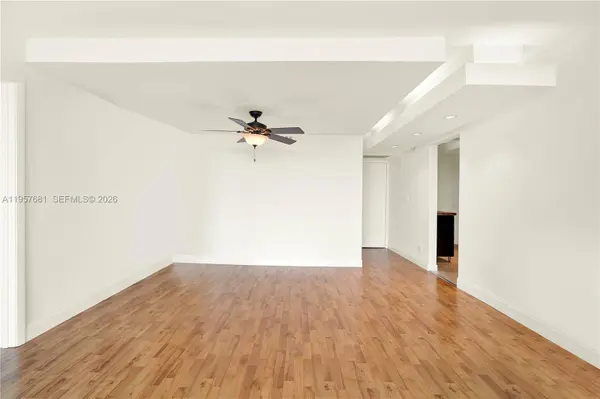 100 S Bayview Dr #1222, Sunny Isles Beach, FL 33160