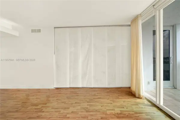 100 S Bayview Dr #1222, Sunny Isles Beach, FL 33160