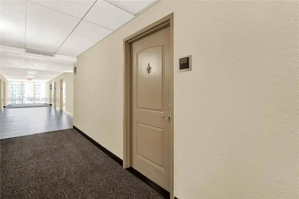 100 S Bayview Dr #1222, Sunny Isles Beach, FL 33160