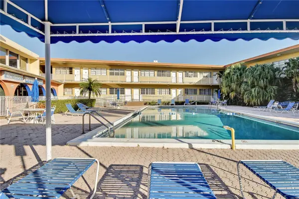 26 W Diplomat Pkwy #2229, Hallandale Beach, FL 33009