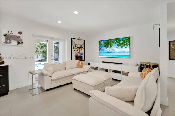 13023 SW 6th St, Miami, FL 33184