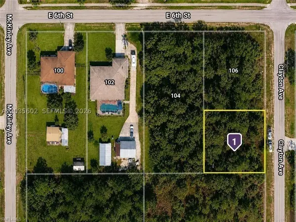 521 Clayton Ave, Lehigh Acres, FL 33972