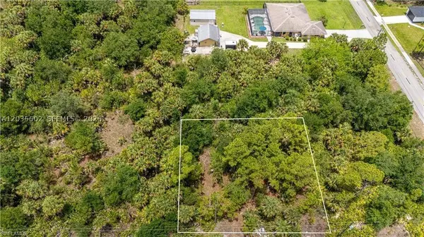 521 Clayton Ave, Lehigh Acres, FL 33972