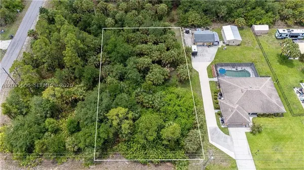 104 E 6Th St, Lehigh Acres, FL 33972