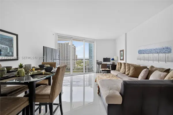 335 S Biscayne Blvd #1503, Miami, FL 33131