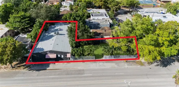 1121 NW 29th St