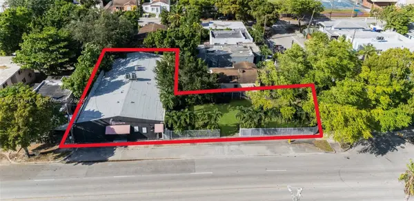 1121 NW 29th St