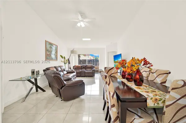 11037 SW 152nd Ct, Miami, FL 33196