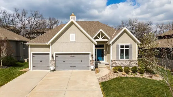 20534 W 113th ST, Olathe, KS 66061
