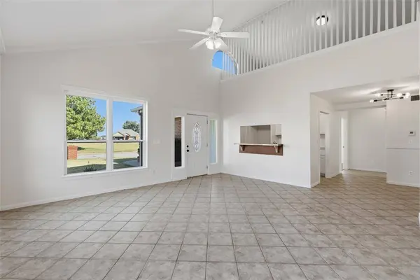 2302 Oakridge DR, Purcell, OK 73080