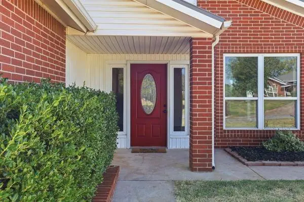 2302 Oakridge DR, Purcell, OK 73080