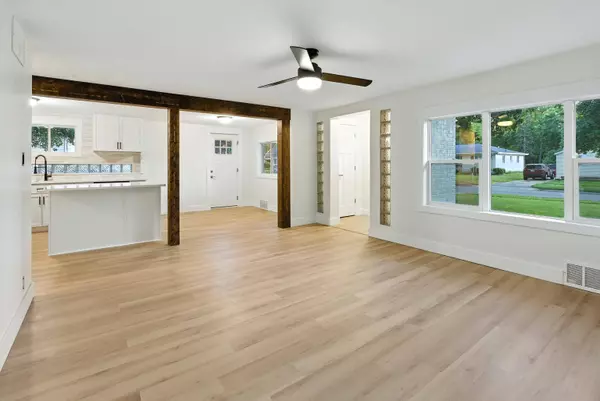 320 W Nickels Street, Midland, MI 48640