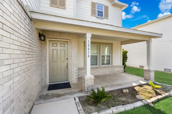 12614 Carriage Blvd, San Antonio, TX 78249-2553