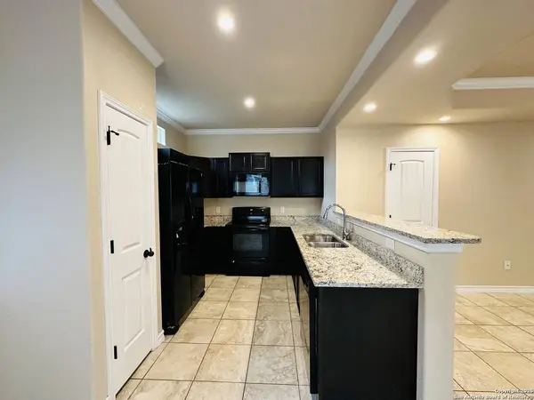 7002 Lakeview, San Antonio, TX 78244