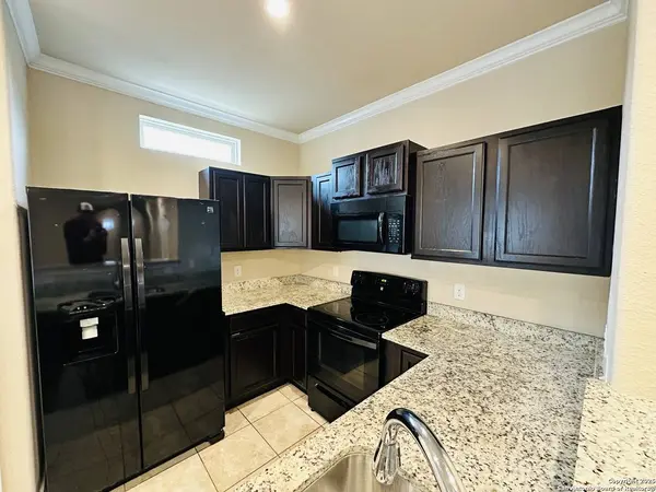 7002 Lakeview, San Antonio, TX 78244