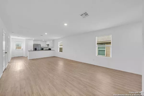 2826 Stigler, Converse, TX 78109