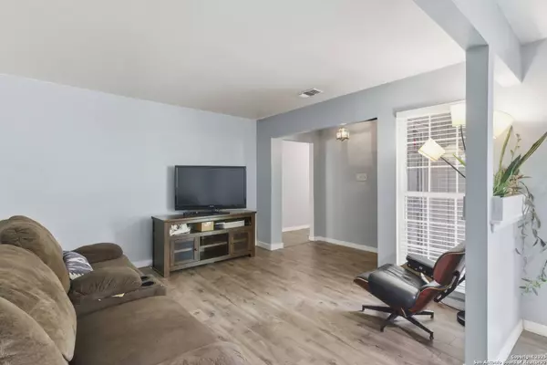 703 Coronet, San Antonio, TX 78216