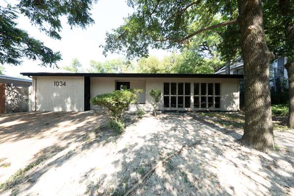 Dallas, TX 75218-2835,1034 Tipperary Dr