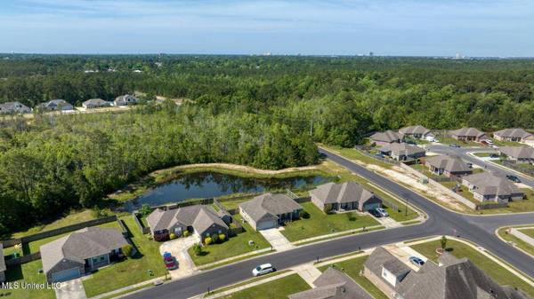 2004 Tammy Street, Ocean Springs, MS 39564